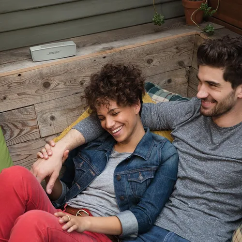 Vista 6 de Bose SoundLink Mini II (2) Altavoz Bluetooth - Perla (725192-1310) (renovado)