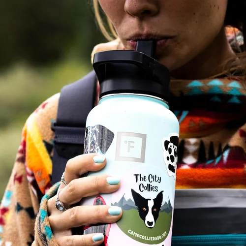 Vista 8 de IRON °FLASK Frasco de Hidratación para Acampar y Senderismo con Pajita, Botella de Agua Deportiva de Acero Inoxidable Aislada de Boca Ancha - 40 oz