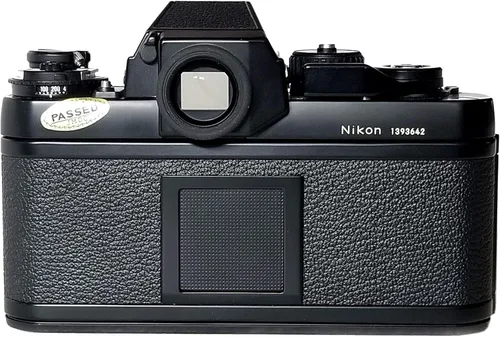 Vista 2 de Nikon F3 con visor DE-2 cámara de película SLR profesional solo cuerpo, sin lente