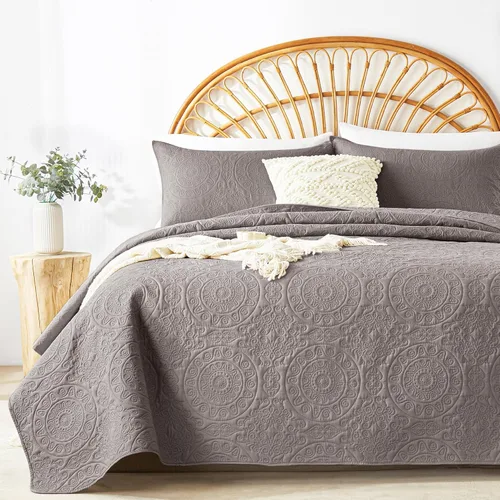 Vista 18 de WURUIBO Juego de edredón beige tamaño individual, colcha de microfibra en relieve con funda de almohada, colcha ligera transpirable fina, juego