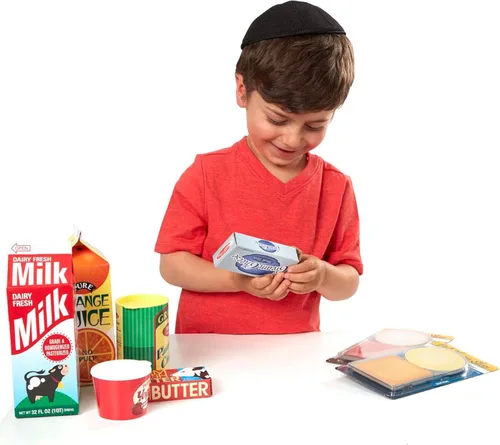 Vista 7 de Melissa & Doug - Cajas de alimentos de juguete para llenar el refrigerador (8 piezas), alimentos de madera para jugar, alimentos de simulación