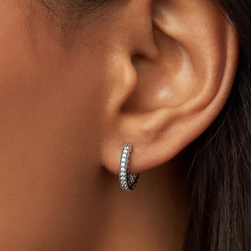 Vista 4 de PANDORA Pendientes de aro con forma de corazón pavé, elegantes aretes para mujer, gran regalo para ella, hechos con plata de ley y circonita cúbica