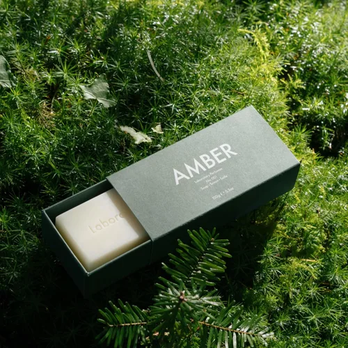 Vista 6 de Laboratory Perfumes Barra de jabón ámbar Infundido con fragancia ámbar Enriquecido con manteca de karité y aceite de jojoba Sin aceite
