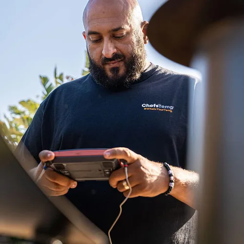 Vista 7 de ChefsTemp Quad XPro - Termómetro inalámbrico para carne, alarma de barbacoa de largo alcance de 1000 pies, pantalla profesional de temperatura