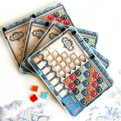 Vista 3 de Asmodee - Azul Mini - board game in pocket version, 2-4 players, 8+ years, Italian edition