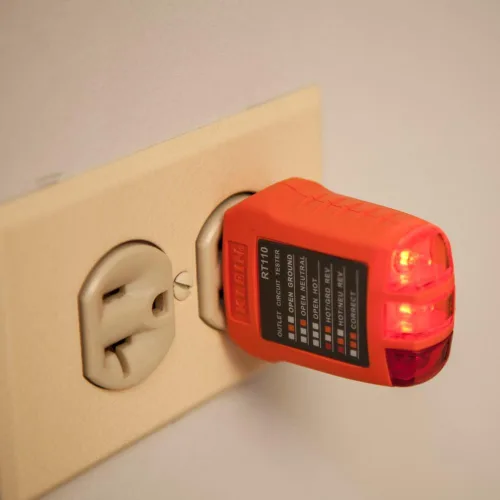 Vista 6 de Klein Tools RT110 - Probador de enchufes, probador de receptáculo eléctrico AC para enchufes norteamericanos