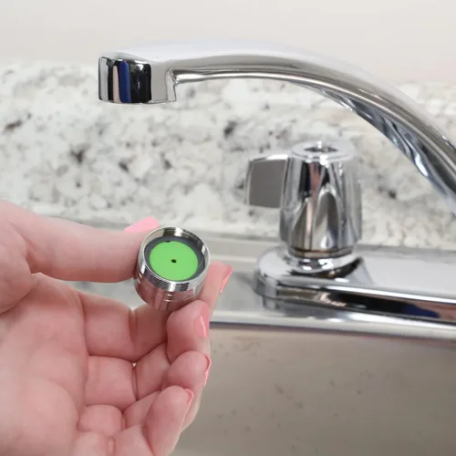 Vista 7 de Danco 10485 Aireador de grifo de ahorro de agua extra de doble rosca, verde, 1.0 GPM, cromado