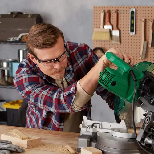 Vista 6 de Amazon Basics R200 Gafas de seguridad antivaho para disparar, protección ocular, lente transparente, 12 unidades, 6.63 x 6.13 x 1.75 pulgadas