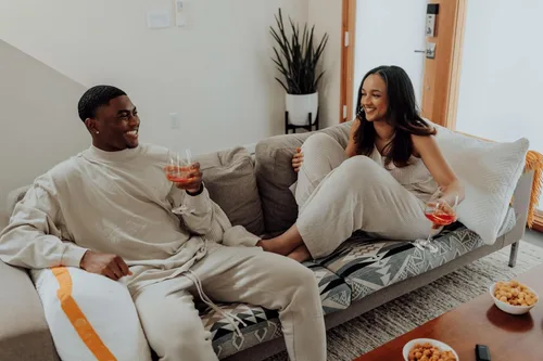 Vista 4 de JUVEA Elevate - Paquete de 2 almohadas de látex Talalay natural con funda de Tencel, almohada alta transpirable y de apoyo para una buena noche