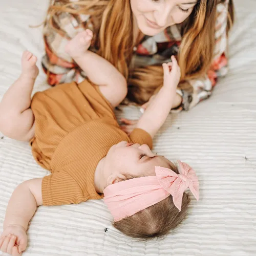 Vista 6 de Prohouse Paquete de 12 Diademas de Nylon para Bebé Cintas para el Cabello Lazos Elásticos Accesorios para el Cabello Hechos a Mano para Bebés Niñas