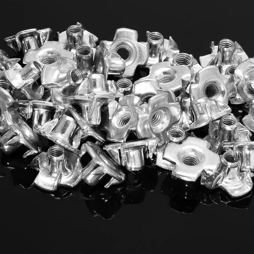 Vista 2 de Tuercas en T M4 x 0.276 in, tuerca de cuatro puntas, paquete de 50