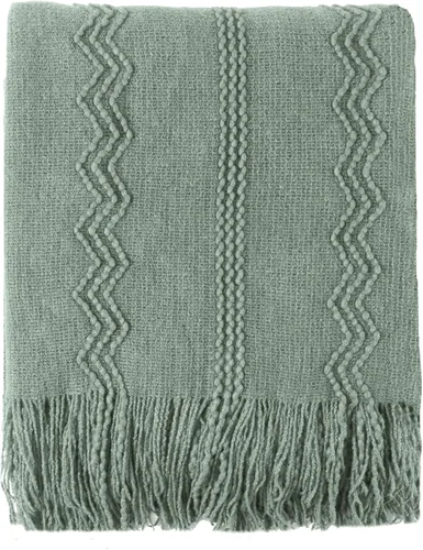 Vista 24 de BATTILO HOME Manta roja decorativa de Navidad para sofá, mantas boho para el pie de la cama, mantas decorativas rojas para sofá y sala de estar, 50