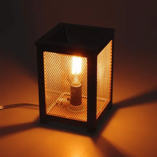Vista 2 de Mindful Design - Aromatizador eléctrico con diseño de piña en color dorado