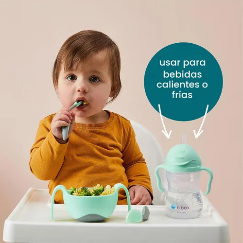 Vista 5 de b.box Vaso para beber con popote pesado. A prueba de fugas y derrames. Fácil agarre. Sin BPA, apto para lavavajillas. Bebe desde cualquier ángulo.