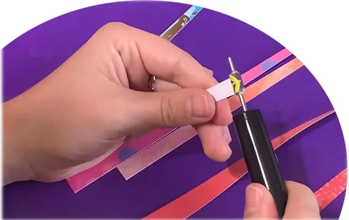 Vista 2 de Paper Bead Roller Quilling Tool, Stainless Steel Tip 564" (1.98mm) Diameter, 1 to 1 18 Inch Length Slot in Tip, Pack of Paper Strips