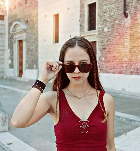 Vista 4 de FEISEDY Gafas de sol polarizadas retro para mujer, gafas de sol clásicas de los años 80, gafas de sol de moda UV400 B1858