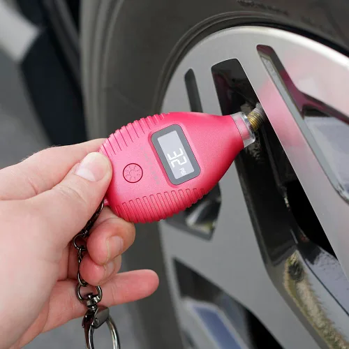 Vista 3 de Medidor digital de presión de neumáticos con voz, con pantalla digital LCD retroiluminada, lectura de PSI por voz audible, luz LED y gancho