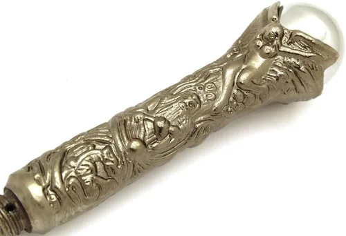 Vista 2 de Snake Eye Tactical Mango de peltre para bastón de caminar de 34.5 pulgadas con pequeño almacenamiento sin hoja