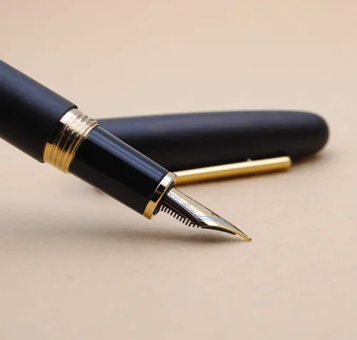 Vista 4 de JINHAO 9056 - Pluma estilográfica de madera natural hecha a mano (madera de ébano, punta mediana de 0.028 in)