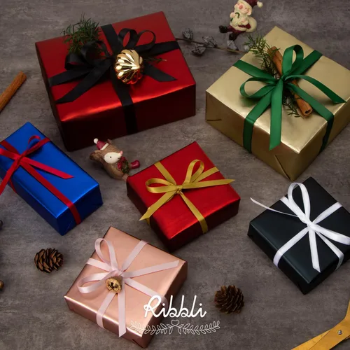 Vista 4 de Ribbli - Cinta de satén negra de doble cara, 1/2 pulgada x 50 yardas continuas - Cinta de satén negra para envoltura de regalos, manualidades