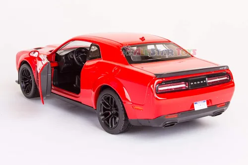 Vista 6 de Dodge Challenger SRT Hellcat Widebody Red 1/24 modelo fundido a presión 2018 por Motormax 79350