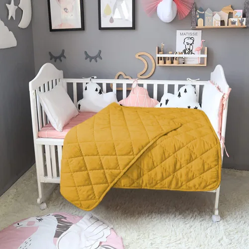Vista 2 de BEDSUM Edredón 100% de microfibra cepillada para niños pequeños, ultrasuave, ligero y cálido, transpirable, manta acolchada para cuna, para Amarillo