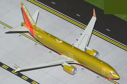 Vista 2 de GeminiJets G2SWA1216 Southwest Airlines Boeing 737 MAX 8 Gold Retro Livery N871HK; Escala 1:200