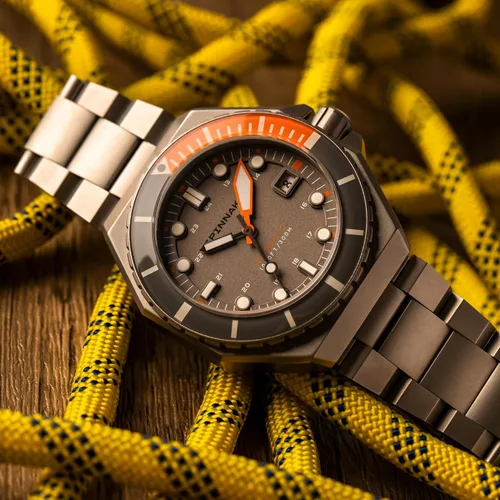 Vista 5 de Spinnaker Diver Dumas SP-5081 - Reloj automático japonés de 1.73 pulgadas para hombre