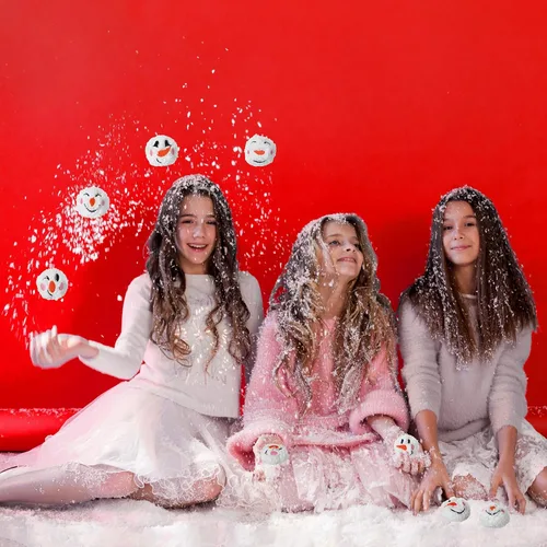 Vista 4 de Libima 150 bolas de nieve falsas para peleas en interiores, operación de Navidad, bolas de nieve de felpa a granel, reutilizables, suaves