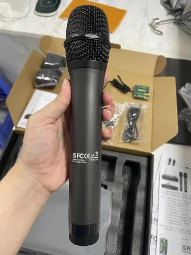 Vista 9 de PROZOR Micrófono Inalámbrico UHF con Control de Volumen, Agudos, Graves y Eco, Micrófono Inalámbrico Recargable Dual de Mano Sistema de Micrófono