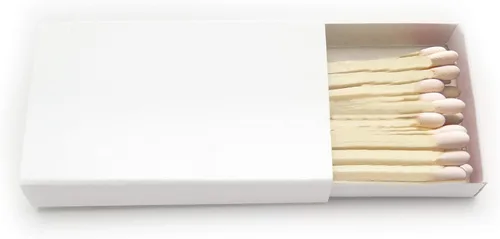 Vista 2 de Caja de fósforos de madera con cubierta blanca, 50