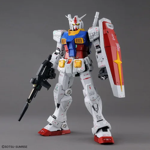 Vista 2 de Bandai Hobby - Mobile Suit Gundam - RX-78-2 Gundam PG Unleashed 1/60 Model Kit