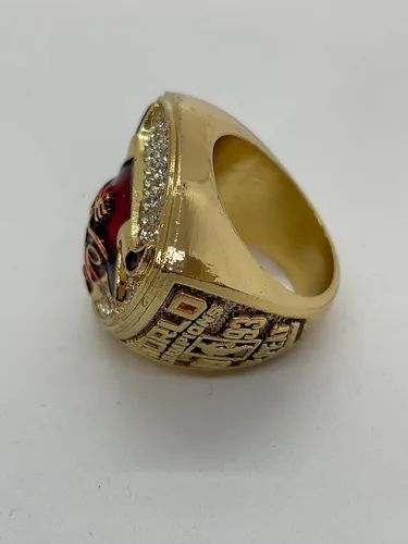 Vista 4 de Anillo de Campeonato de la NBA de 1993 de los Chicago Bulls Réplica Trofeo Caja Sombra con Tarjeta de MJ