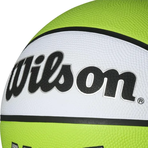 Vista 6 de Wilson NCAA Killer Crossover – Balón de baloncesto para exteriores - 29.5 pulgadas, 28.5 pulgadas, 27.5 pulgadas