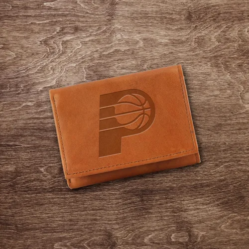 Vista 4 de Billetera de cuero genuino de la NFL, con tres compartimentos y con inscripción