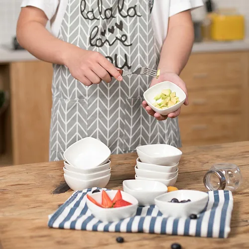 Vista 2 de MALACASA Juego de cuencos para salsas de porcelana de 5 oz, paquete de 12 ramekins pequeños, platos para salsas, ramekins pequeños apilables