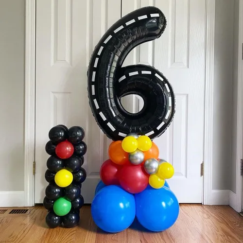 Vista 5 de Globos de cumpleaños de 40 pulgadas con el número 0, dos globos rápidos de carreras de color negro, número 0 para fiestas temáticas de autos