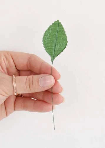 Vista 2 de Darice B35441-54 Hojas pequeñas de una hoja, 2 pulgadas, verde, paquete de 144