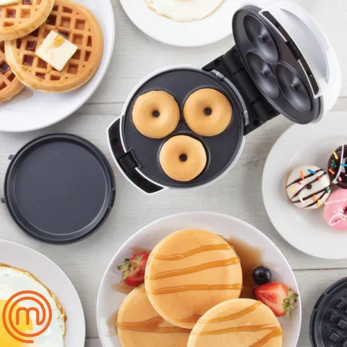 Vista 5 de MasterChef Mini máquina de desayuno navideño 3 en 1: haz huevos, panqueques, donas, gofres y más en 1 electrodoméstico fácil de usar. 3 platos