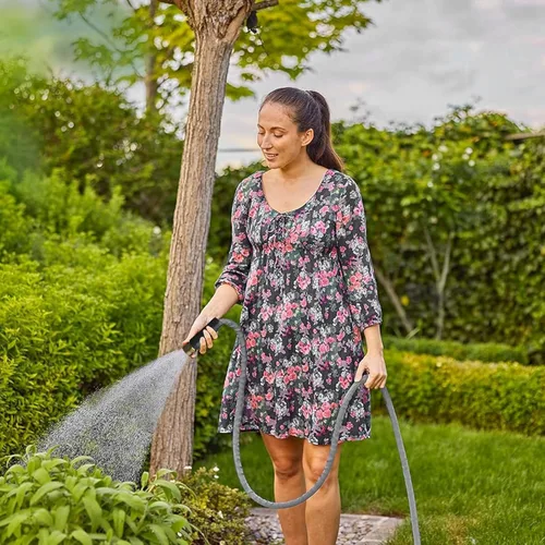 Vista 8 de Manguera de jardín no expansible mejorada 2024 de 50 pies, manguera de agua ultraligera flexible, resistente a las explosiones, sin plomo