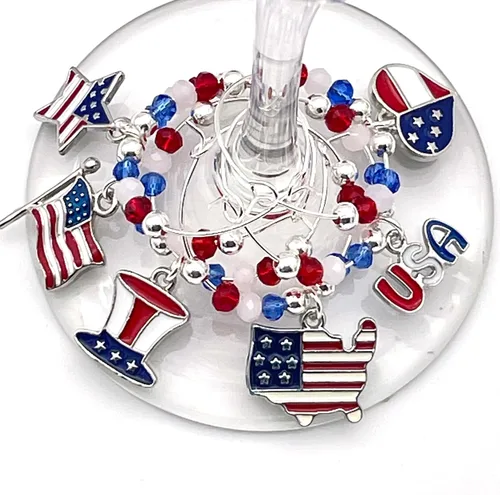 Vista 4 de Serendipity Abalorios de vino de Estados Unidos, identificadores patrióticos de vidrio, decoración de copas para decoración de mesa del 4 de julio