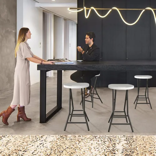 Vista 41 de 5Rcom Taburete plegable, paquete de 2 taburetes de bar plegables de 24 pulgadas de alto con asa, taburete plegable de metal y plástico para adultos