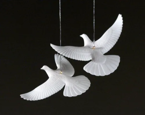 Vista 5 de Pareja de palomas de Solo en casa 2 Réplicas auténticas hechas en EE. UU. Directamente de John Perry, quien las creó para la película