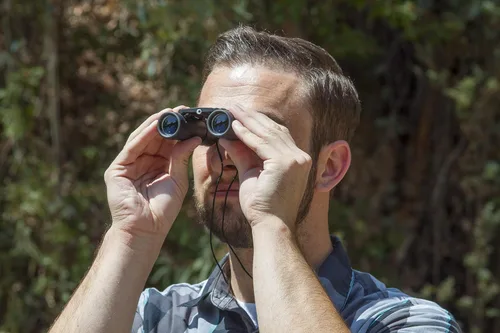 Vista 7 de Barska Lucid View Compact Binoculars – Fully Coated Roof Prism, Center Focus, Lightweight Outdoor Binoculars for Bird Watching, Hiking, and Travel