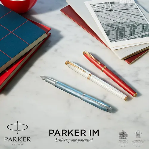 Vista 6 de PARKER IM - Bolígrafo Laca roja premium con ribete dorado Punta media con recarga de tinta azul Caja de regalo