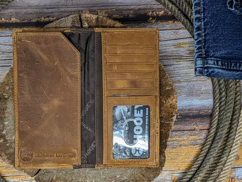 Vista 4 de HOOEY Cartera Western Rodeo de cuero para hombre, Logotipo de cerdo en relieve- Marrón